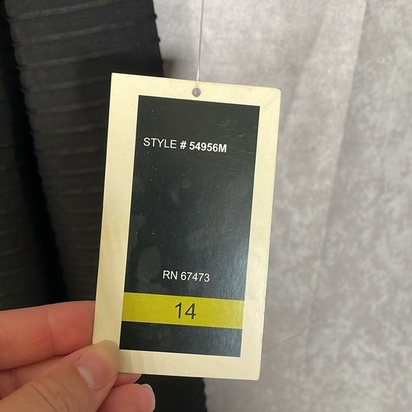 Julian Taylor New York Black Ribbed A-Line Dress Quarter Sleeves | Size 14 NWT - Picture 4 of 14